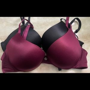 LIKE NEW! 34B Victoria’s Secret Push Up Bra Berry & Black 2 Bras